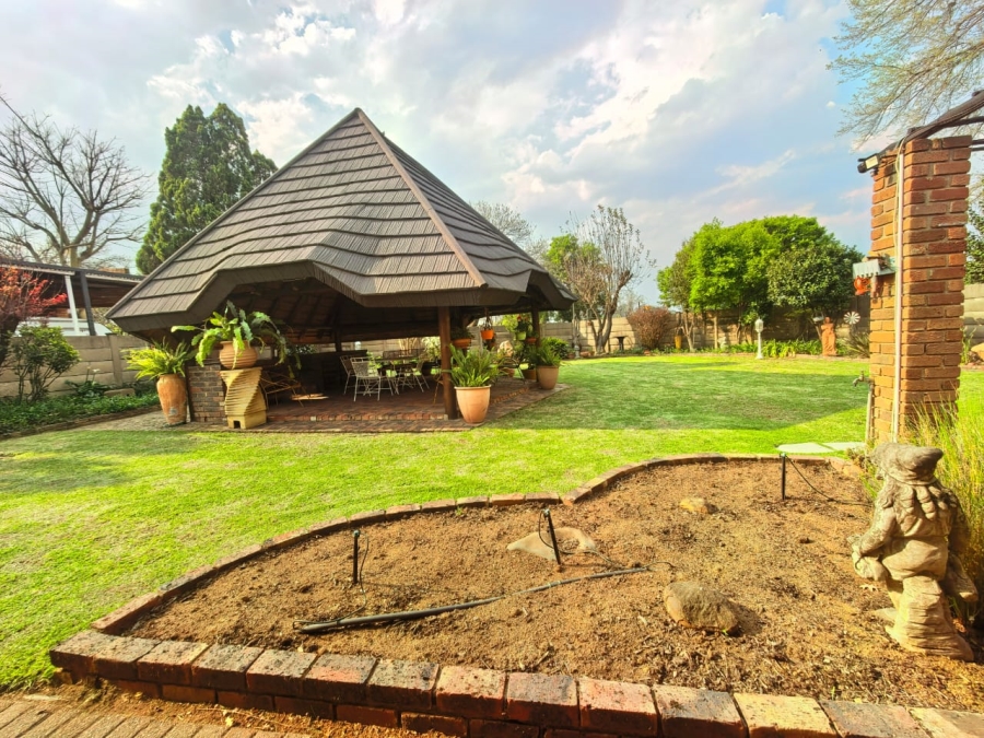3 Bedroom Property for Sale in Vaalpark Free State
